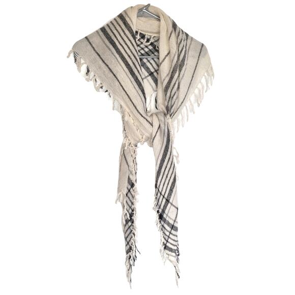 Madewell Plaid Triangle Wool Scarf - Picture 2 of 6